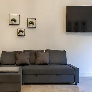 San Babila - Luxury Milanese , Milano Italia
